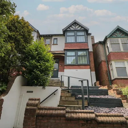 Thirty Four By The Sea Tatil Evi *